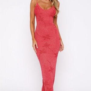 Elegant Red Sleeveless Gown
